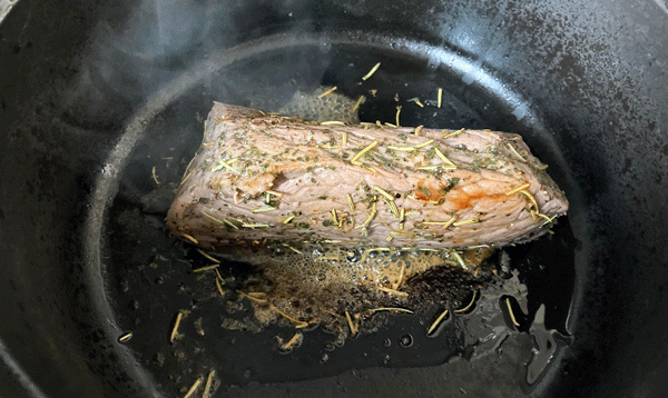 ストウブ鍋で作るローストビーフ